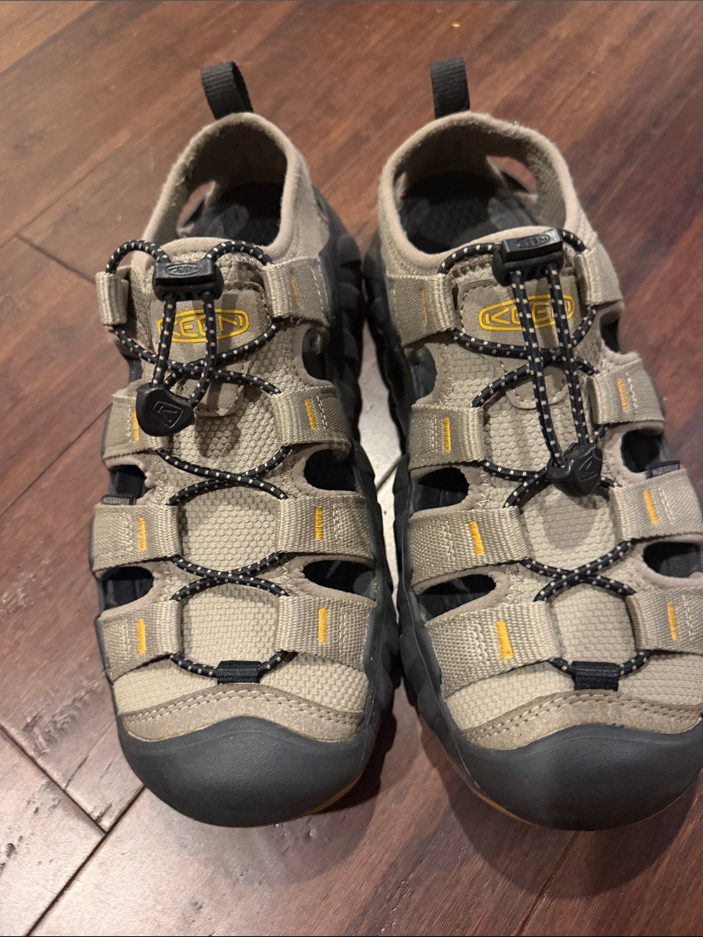 Keen Men's Closed-Toe Sandals in Taupe with Yellow Details